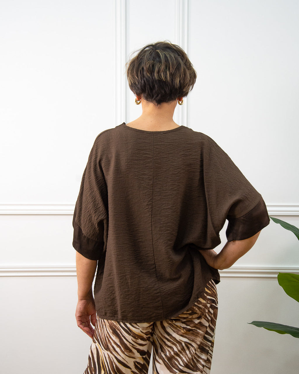 Blusa Japan oversize de mujer en chocolate