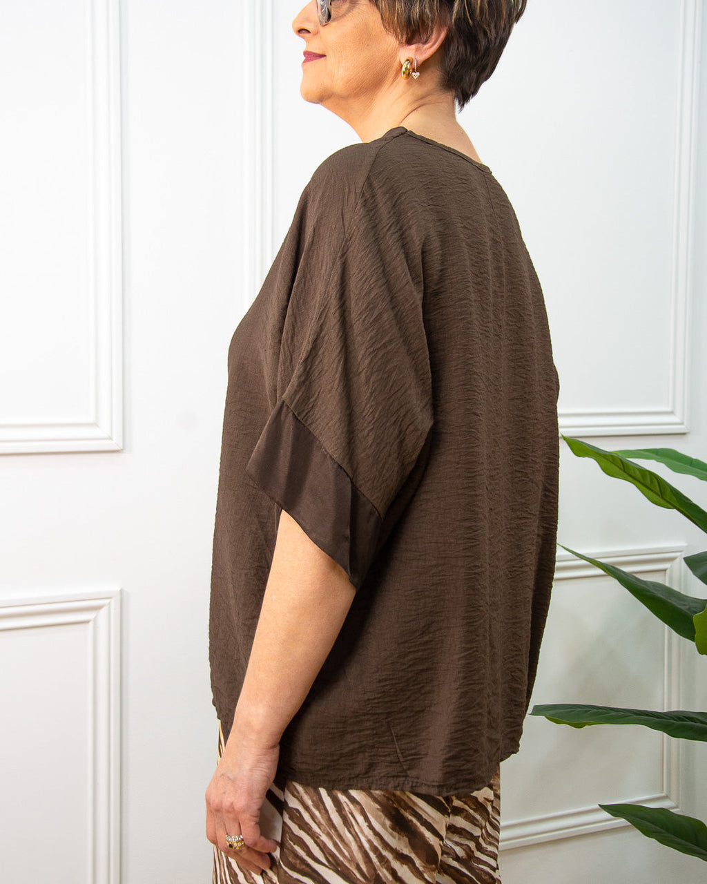 Blusa Japan oversize de mujer en chocolate