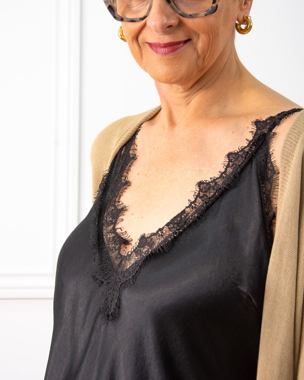 Lencera Blonda de mujer en negro